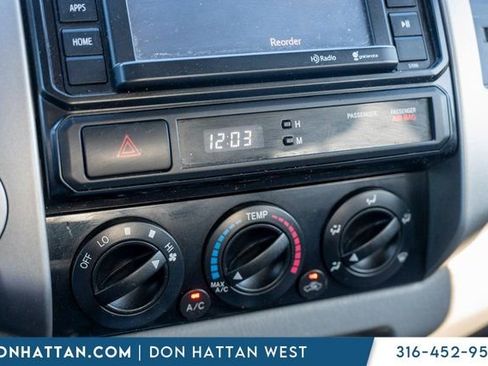 Used 2014 Toyota Tacoma 4x4 Double Cab w/ SR5 Package image 10