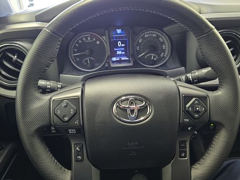 Used 2021 Toyota Tacoma TRD Sport w/ Technology Package RWD image 22
