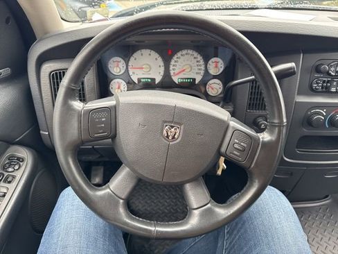 Used 2004 Dodge Ram 1500 Truck SLT w/ Big Horn Quad Cab Value Group image 16