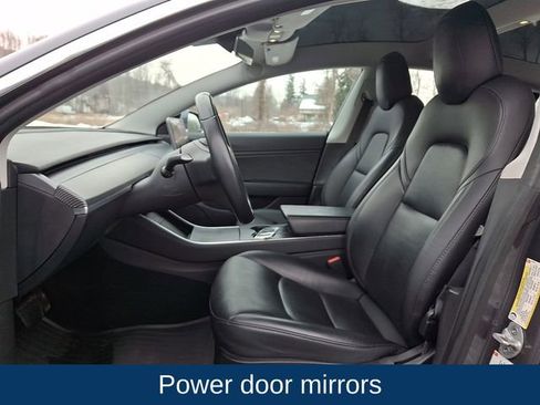 Used 2018 Tesla Model 3 Long Range image 15