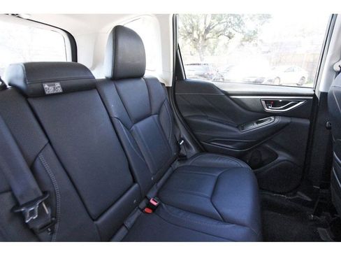 Used 2023 Subaru Forester Touring image 10