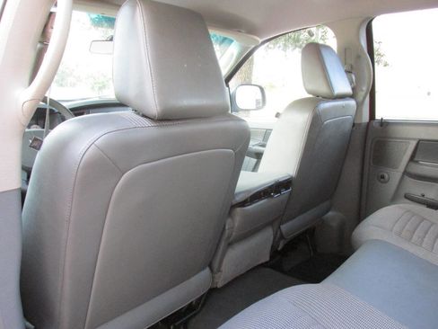 Used 2008 Dodge Ram 1500 Truck ST image 16