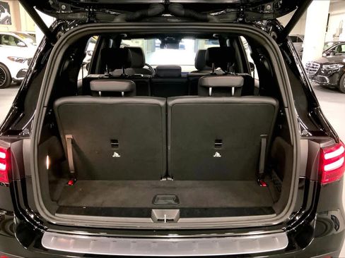 Used 2025 Mercedes-Benz GLB 35 AMG 4MATIC image 32