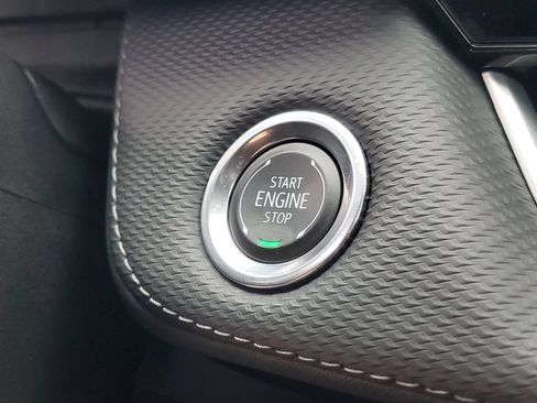 Used 2026 Chevrolet Equinox LT w/ Convenience Package II FWD image 20
