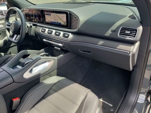 Used 2026 Mercedes-Benz GLS 450 4MATIC image 30