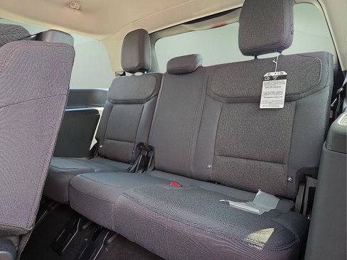 New 2025 Ford Expedition Active image 11