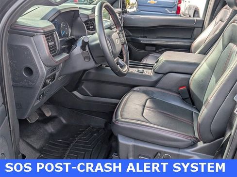Used 2023 Ford Expedition Max Limited image 5