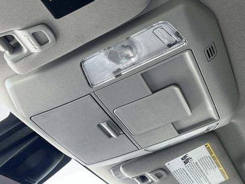 Used 2018 Toyota Tundra SR5 w/ SR5 Upgrade Package image 32