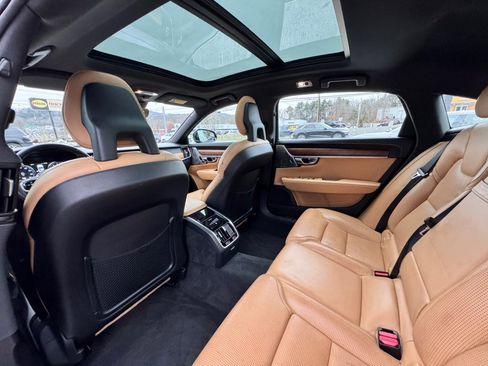 Used 2018 Volvo S90 T6 Inscription w/ Convenience Package image 22