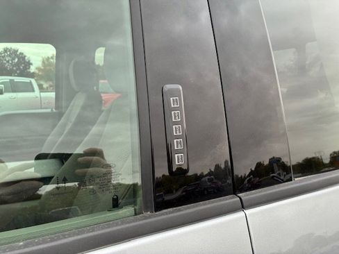 Used 2022 Ford F350 XLT w/ XLT Premium Package image 10