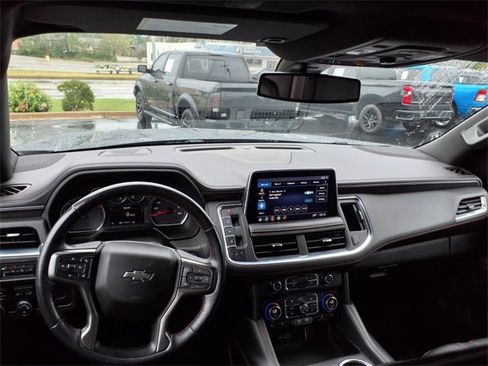 Used 2021 Chevrolet Tahoe RST w/ Luxury Package image 17