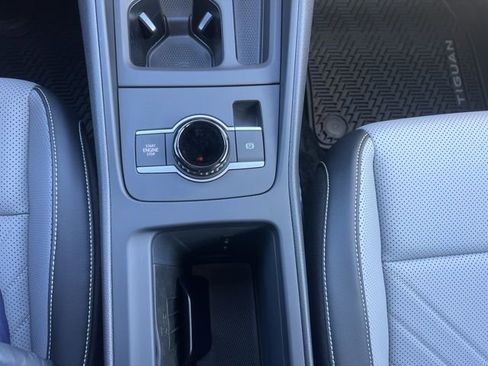 New 2026 Volkswagen Tiguan SE R-Line image 14