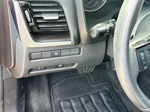 Used 2021 Nissan Rogue SL w/ Premium Package FWD image 11