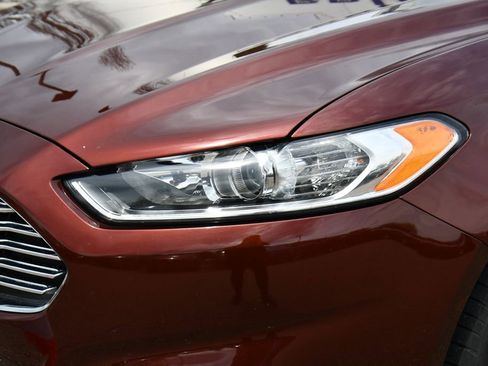 Used 2016 Ford Fusion SE w/ Equipment Group 202A FWD image 35