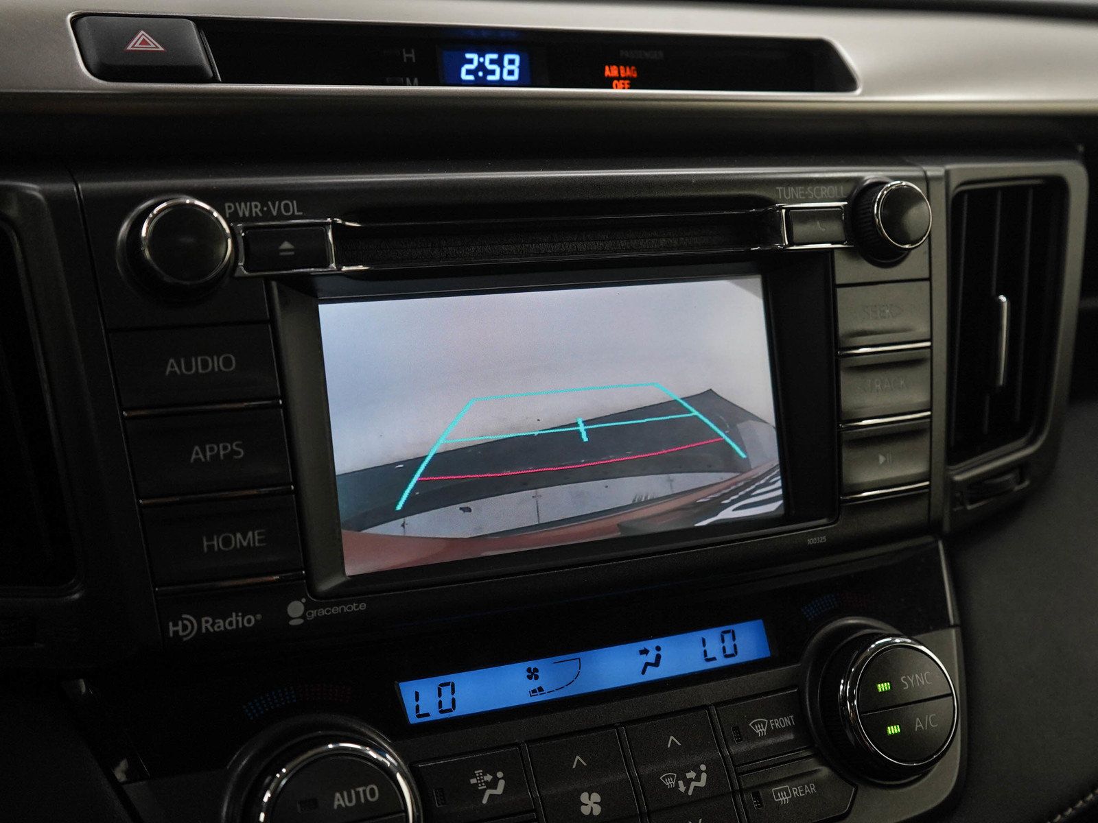 Used 2015 Toyota RAV4 XLE AWD/4WD image 22