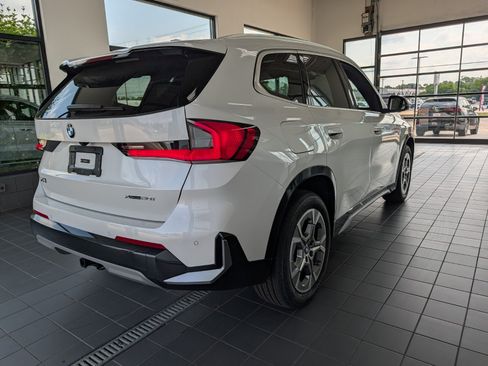 New 2026 BMW X1 xDrive28i w/ Technology Package AWD/4WD image 2