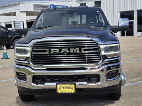 Used 2024 RAM 3500 Laramie w/ Towing Technology Group image 2
