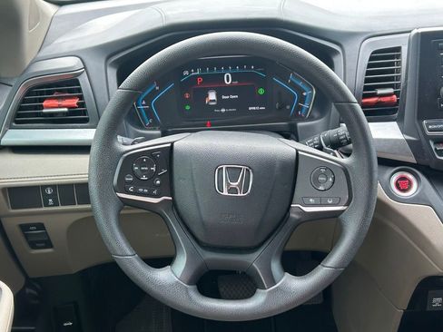 Used 2022 Honda Odyssey LX image 13