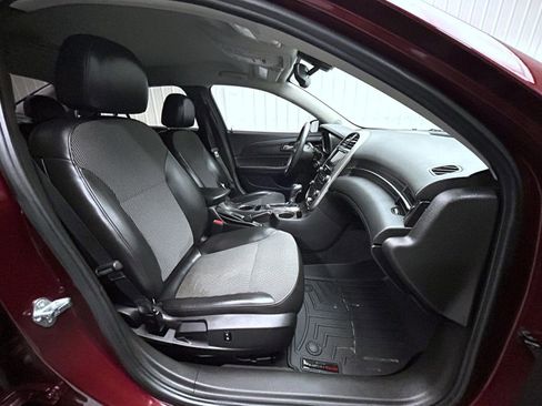 Used 2015 Chevrolet Malibu LT w/ Power Convenience Package image 15