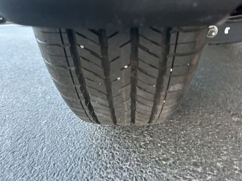 Used 2025 Subaru Crosstrek 2.0i Premium image 9