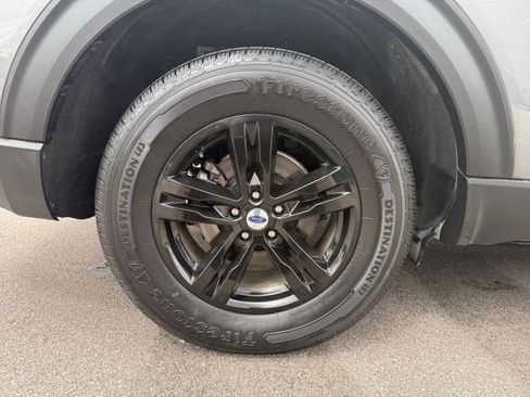 Used 2022 Ford Explorer XLT AWD/4WD image 30
