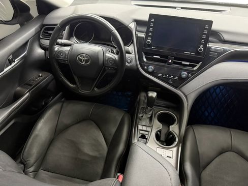 Used 2021 Toyota Camry XSE image 16