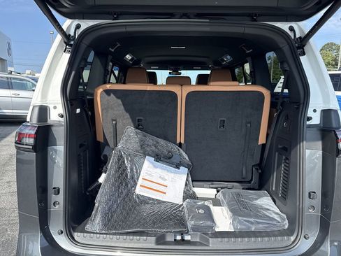 New 2025 Volkswagen ID. Buzz Pro S image 40