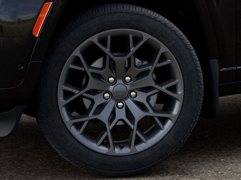 New 2026 Jeep Grand Cherokee Summit AWD/4WD image 8