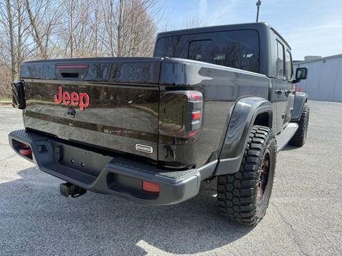 Used 2021 Jeep Gladiator Overland image 3