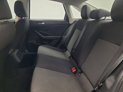 Used 2021 Volkswagen Jetta R-Line FWD image 18