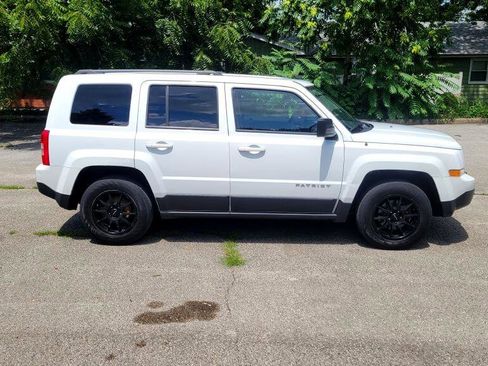 Used 2015 Jeep Patriot Sport w/ Power Value Group image 2