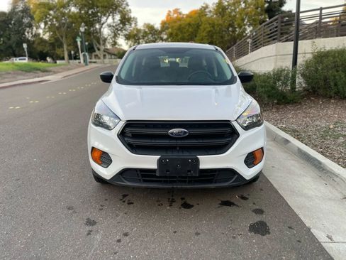 Used 2018 Ford Escape S image 5