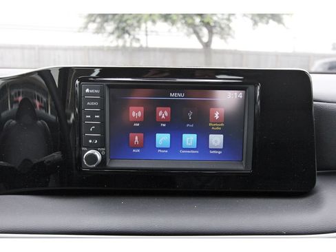 Used 2025 Nissan Kicks S FWD image 25