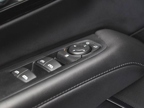 Used 2025 Chevrolet Tahoe Z71 AWD/4WD image 10