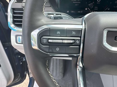 Used 2025 GMC Acadia Denali w/ LPO, All-Weather Package AWD/4WD image 28