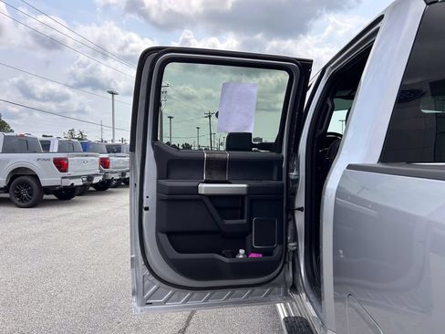 Used 2022 Ford F350 Lariat w/ Lariat Ultimate Package AWD/4WD image 15