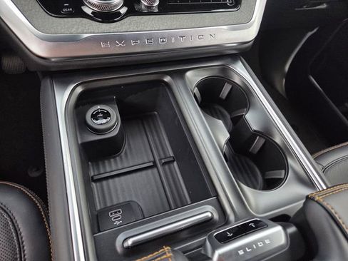 New 2026 Ford Expedition Tremor image 9