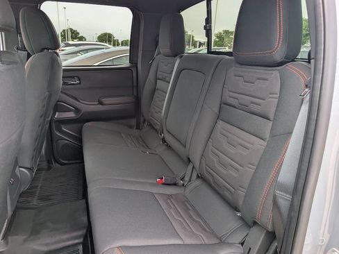 Used 2024 Nissan Frontier PRO-4X w/ Off-Road Protection Package AWD/4WD image 25