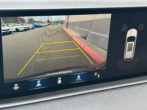 Certified 2023 Acura MDX FWD w/ Technology Package image 22