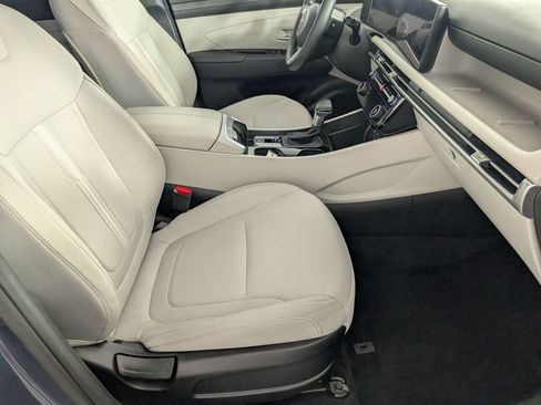 Used 2025 Hyundai Tucson SEL FWD image 33