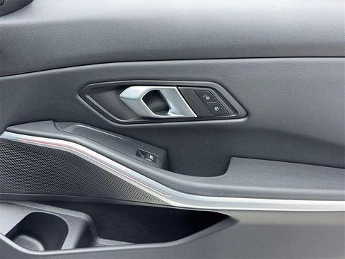 Used 2024 BMW 330i Sedan image 47