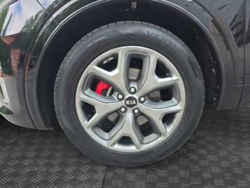 Used 2019 Kia Sorento SX FWD image 37