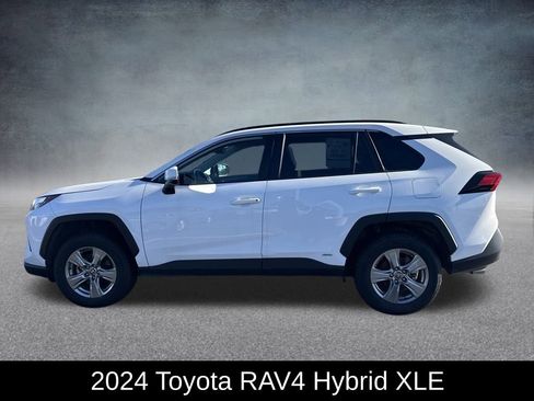 Used 2024 Toyota RAV4 XLE image 2