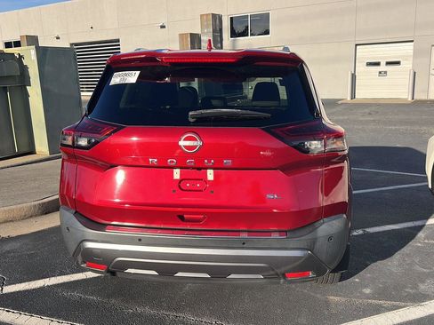 Used 2022 Nissan Rogue SL w/ SL Premium Package image 9