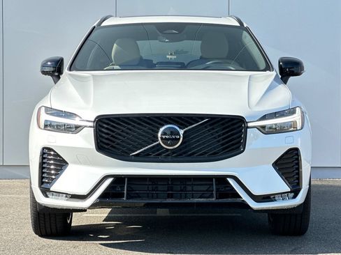 Used 2026 Volvo XC60 B5 Plus w/ Protection Package Premier AWD/4WD image 8