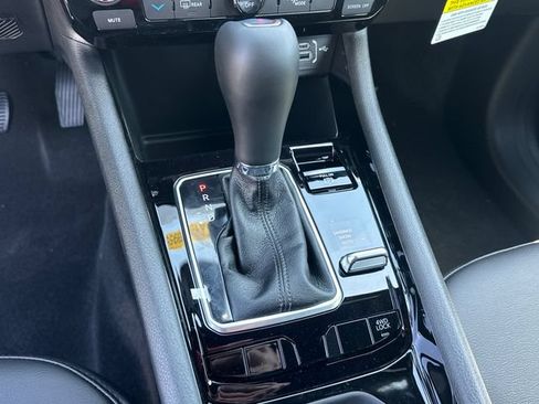 New 2026 Jeep Compass Latitude AWD/4WD image 17