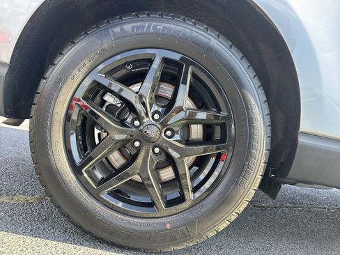 Used 2024 Ford Edge SEL image 19