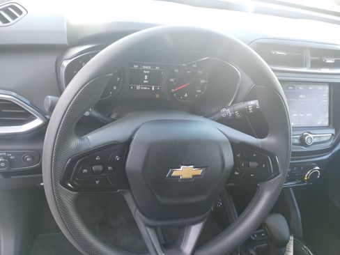 Used 2023 Chevrolet TrailBlazer LT image 11