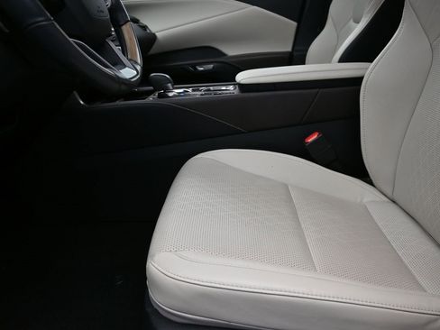 Used 2024 Lexus RX 350 Premium Plus w/ Convenience Package image 13