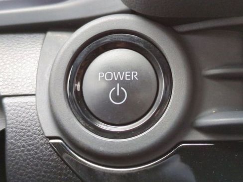 Used 2025 Toyota Crown Signia image 31